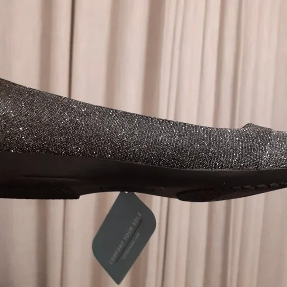 SILVER SPARKLE FLATS NEW WITH TAGS CLIFFS BY WHITE MOUNTAIN - Picture 13 of 13